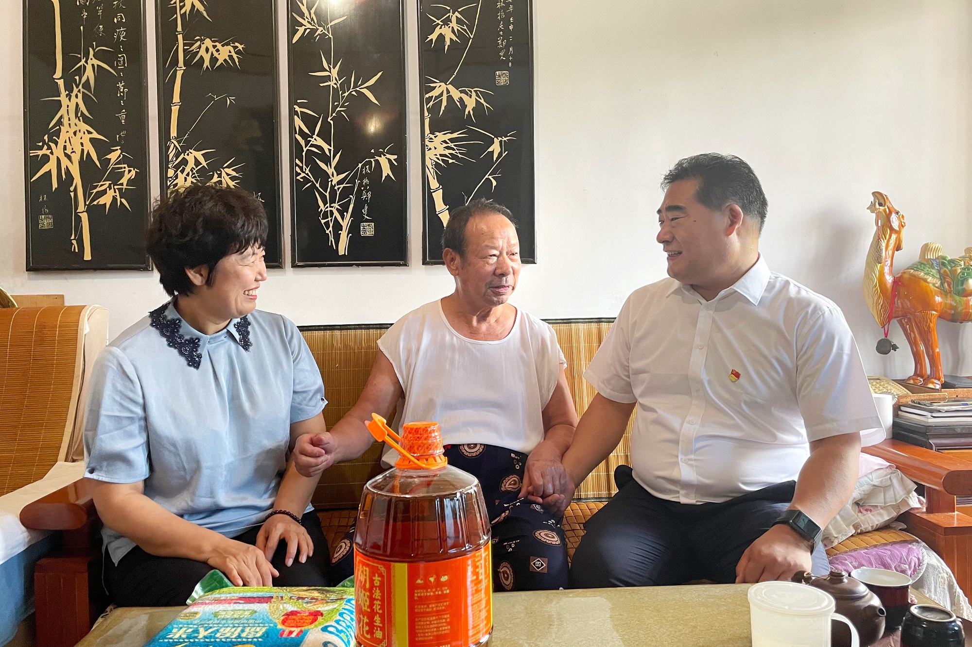 1657175707775785.jpg 52c0386b65bdffed037624b6934e2b3.jpg